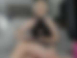 SilverFoxxxxy's Live Sex Cam Show