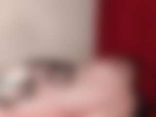 Live cam show with xSweetBunny91x - Black MILF on madthumbs