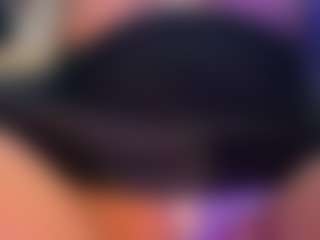 Selene Wild's Live Sex Cam Show