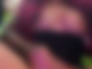 Selene Wild's Live Sex Cam Show