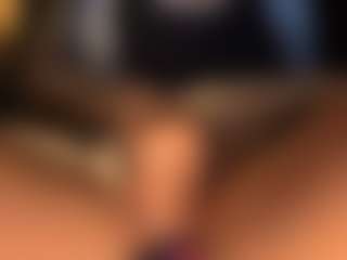 Live cam show with Selene Wild - Squirt Toys on Streamer API