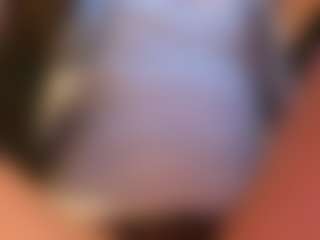 Live cam show with Selene Wild - Dirty Talk on crypto-cams