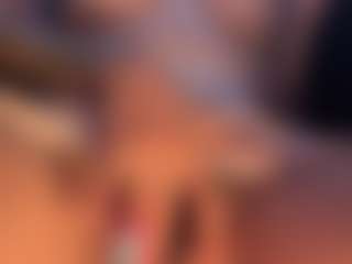Live cam show with Selene Wild - Tease Latina on Camsoda