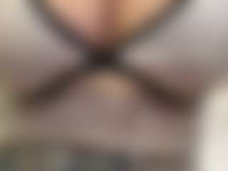 Selene Wild's Live Sex Cam Show