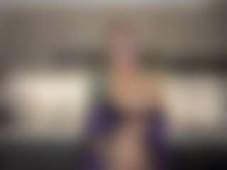 Selene Wild's Live Sex Cam Show