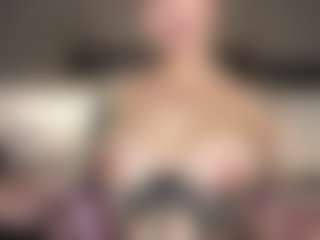 Selene Wild's Live Sex Cam Show