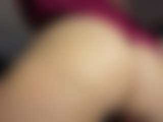 Selene Wild's Live Sex Cam Show