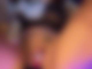 Selene Wild's Live Sex Cam Show