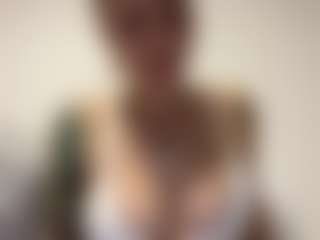 Live cam show with Selene Wild - Asian MILF on Cam Slut