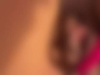 Live cam show with Selene Wild - Arab Athletic on thefappeningchat.com