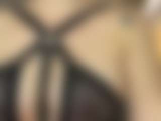 Selene Wild's Live Sex Cam Show