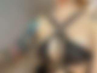 Selene Wild's Live Sex Cam Show
