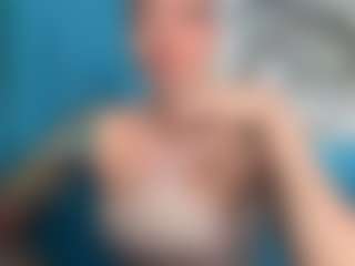 Live cam show with Selene Wild - Red Hair Shaved Pussy on livesuperchat.net