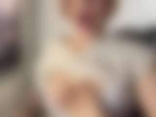 Selene Wild's Live Sex Cam Show