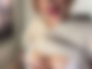 Selene Wild's Live Sex Cam Show
