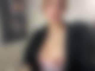 Selene Wild's Live Sex Cam Show