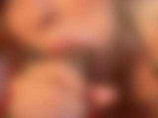 Live cam show with Selene Wild - Lush Lovense on CamClone