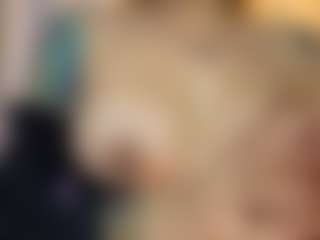 Live cam show with Selene Wild - Brown Eyes Red Hair on CamSextacy