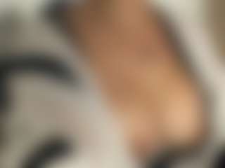 Selene Wild's Live Sex Cam Show