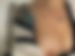 Selene Wild's Live Sex Cam Show