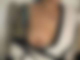 Selene Wild's Live Sex Cam Show