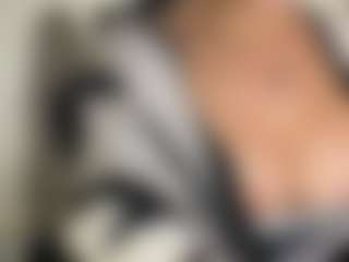 Live cam show with Selene Wild - Gamer Athletic on fuck-show.com