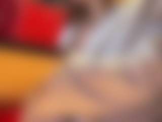 Live cam show with Selene Wild - Athletic Brown Eyes on sexylive.show
