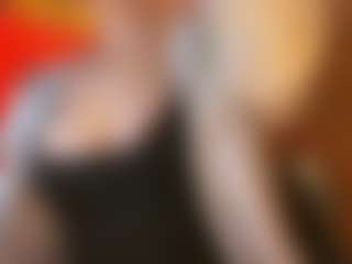 Live cam show with Selene Wild - Squirt Curvy on Dare Cams