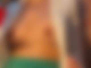 Live cam show with Selene Wild - Gamer Athletic on Camsoda