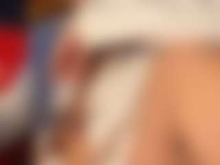 Selene Wild's Live Sex Cam Show