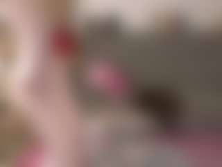 Live cam show with Kurochan420 - Granny on Camsoda