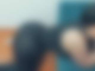wowlady MILF webcam performer live streaming