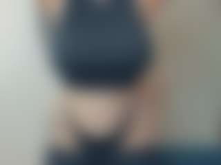 Live cam show with wowlady - Glasses on Camsoda Late Night