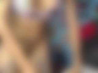 Nicoleink01 MILF webcam performer live streaming
