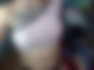 Nicoleink01 MILF webcam performer live streaming