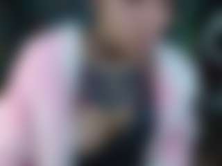 Nicoleink01 MILF webcam performer live streaming