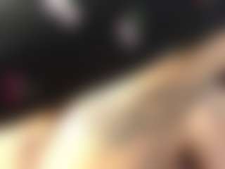Live cam show with Nicoleink01 - Athletic Tease on Camsoda