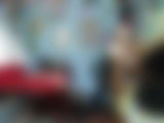 Nicoleink01 MILF webcam performer live streaming