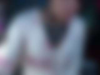 Live cam show with Nicoleink01 - Upskirt on sexylive.show