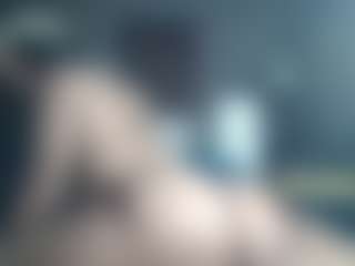 PhoenixGoldPlayhouse's Live Sex Cam Show