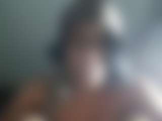 PhoenixGoldPlayhouse's Live Sex Cam Show