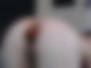 Live cam show with Elizabeth-Wild - Green Eyes on chickslive.net