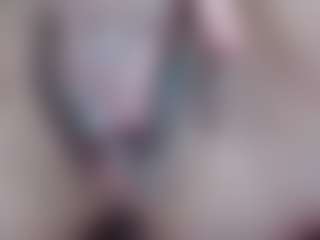 Live cam show with Elizabeth-Wild - Granny MILF on Camiplay Live