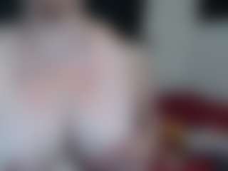 Live cam show with Elizabeth-Wild - Middle Aged on Mixed Magazine Live