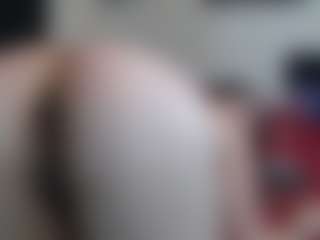 Live cam show with Elizabeth-Wild - Granny on Mixed Magazine Live