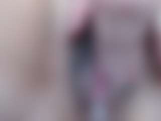 Live cam show with Elizabeth-Wild - Granny on SmokeAndPoke