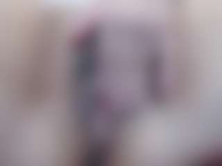 Live cam show with Elizabeth-Wild - Green Eyes on xDating