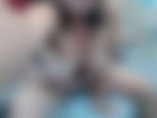 Live cam show with Elizabeth-Wild - Living Room on Big Tits