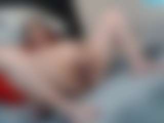 Live cam show with Elizabeth-Wild - Granny Big Ass on intimatelivegirls.com
