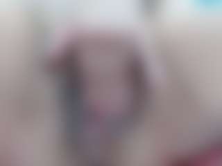 Live cam show with Elizabeth-Wild - Green Eyes on SpankPalCams